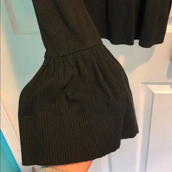 Rebecca Minkoff Turtleneck Top W/ Flared Sleeves - Picture 4 of 7